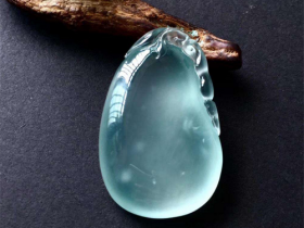 如何鉴定翡翠的真假