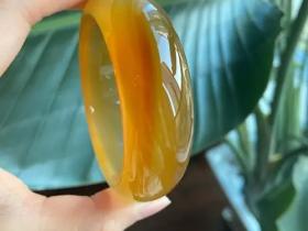 玛瑙与翡翠有什么区别