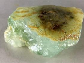 玉石原石怎么看真假