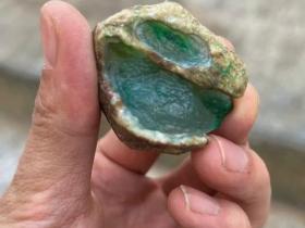 翡翠原石毛料鉴定指南:从入门到精通的五大关键步骤