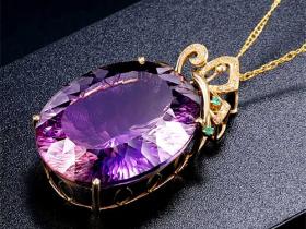 水晶吊坠的魅力:璀璨光芒背后的奥秘与选购指南