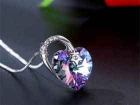 水晶品牌:自然之美与匠心传承的完美结合