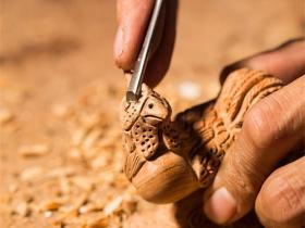 手工雕刻:刀尖上的时光印记